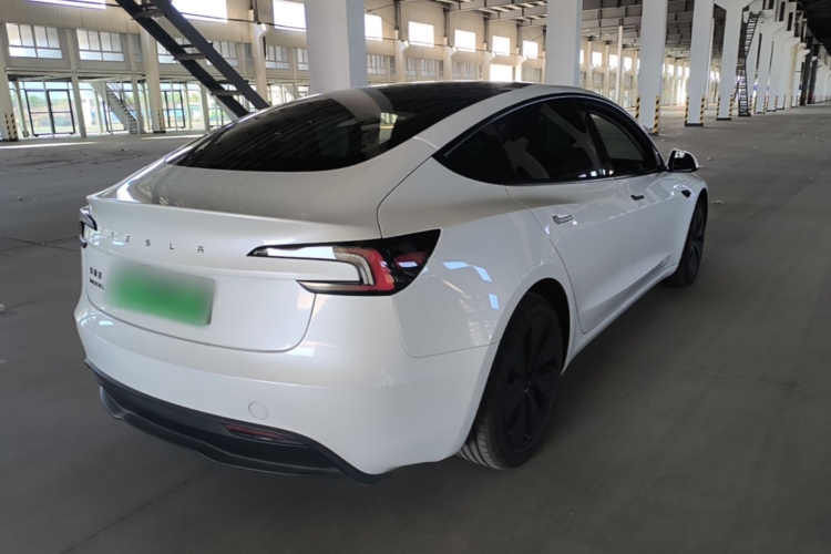 Tesla Model 3 2025 #5 Tesla Model 3 2025 car image #5