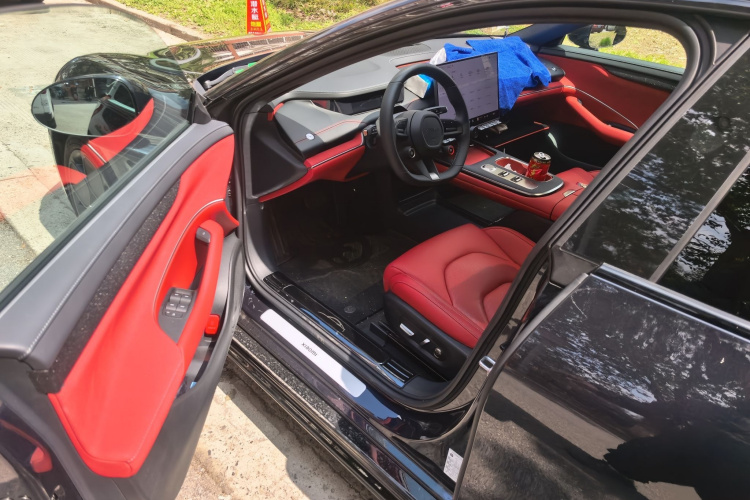 MI SU7 2025 car image #13