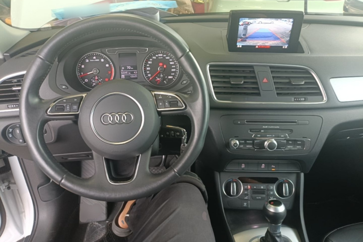 Audi Q3 2018 #10 Audi Q3 2018 car image #10