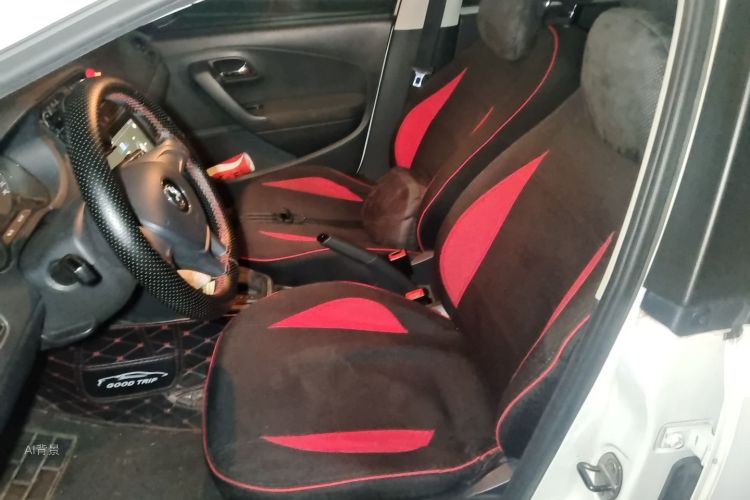 Volkswagen Polo 2018 car image #17
