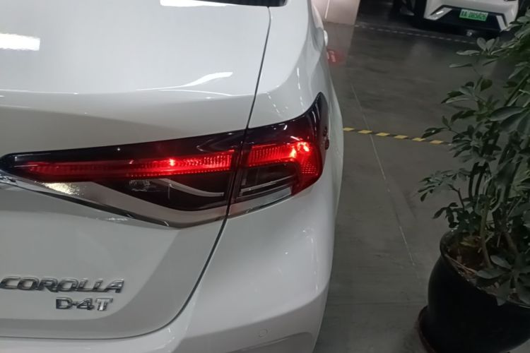 Toyota Corolla 2023 car image #8