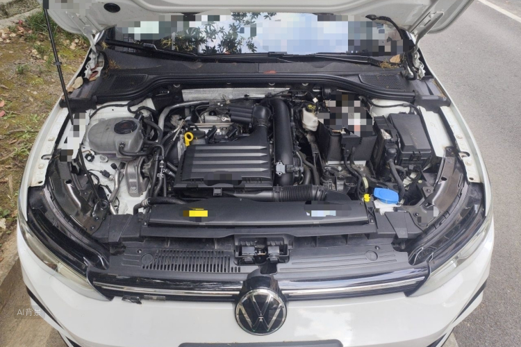 Volkswagen Golf 2023 car image #22