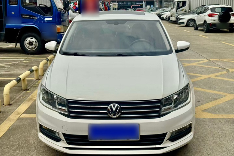 Volkswagen Santana 2016 car image #5
