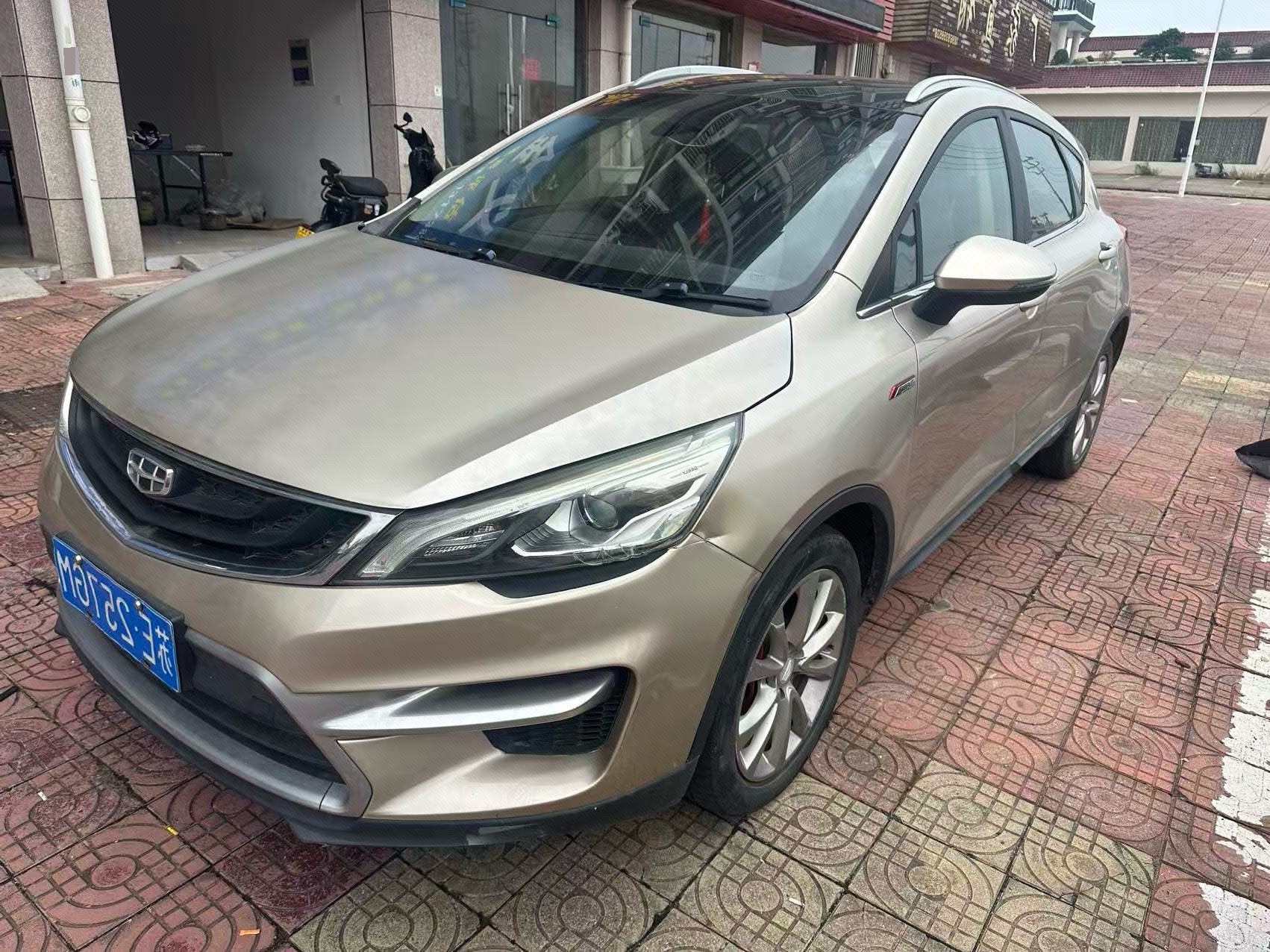 GEELY Emgrand GS 2018 car image 