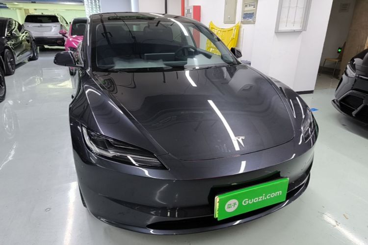Tesla Model 3 2023 imagem de carro #3