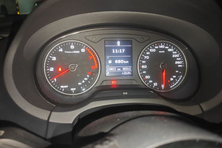 Audi A3 2018 immagine di auto #12