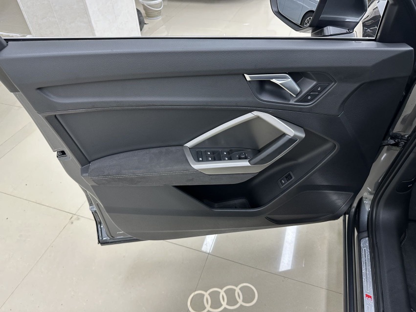 Audi Q3 2022 #7 Audi Q3 2022 car image #7