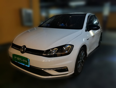Volkswagen Golf 2020 immagine di auto 