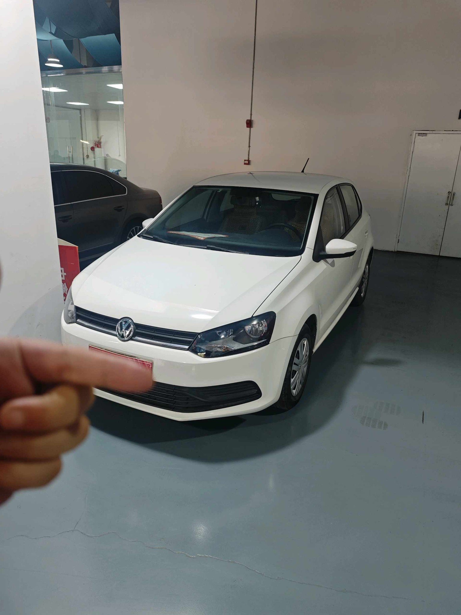 Volkswagen Polo 2017 car image 