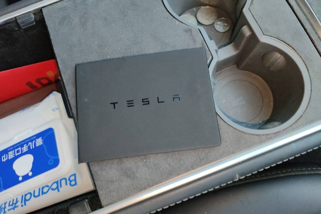 Tesla Model Y 2023 #30 Tesla Model Y 2023 car image #30