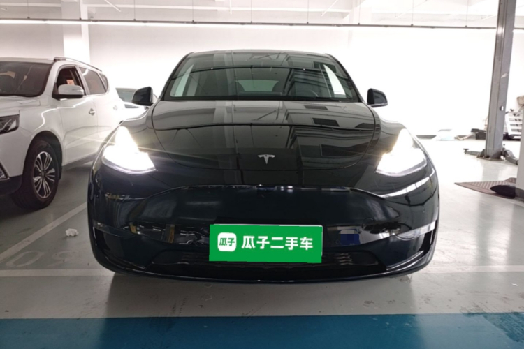 Tesla Model Y 2021 #3 Tesla Model Y 2021 car image #3