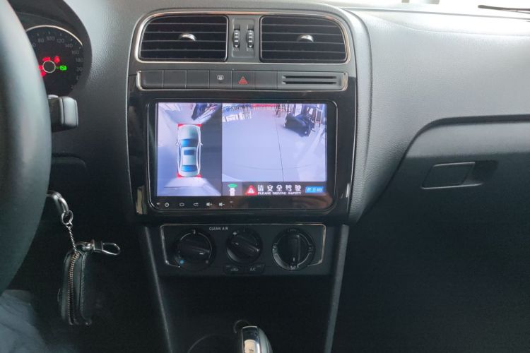 Volkswagen Polo 2018 صورة سيارة #13