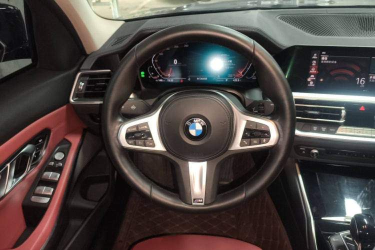 BMW 3 Series 2022 car image #15