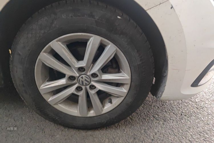 Volkswagen Santana 2017 car image #9