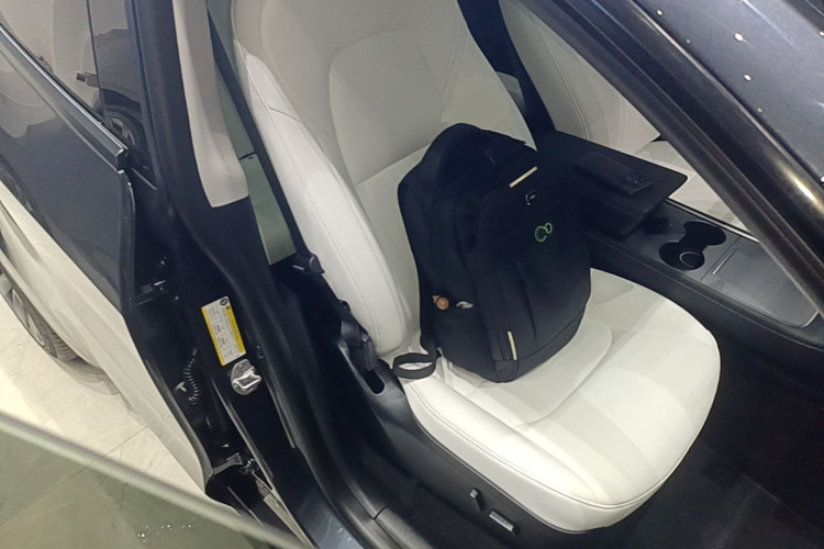 Tesla Model Y 2024 #24 Tesla Model Y 2024 car image #24