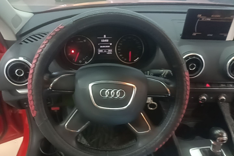 Audi A3 2015 immagine di auto #11