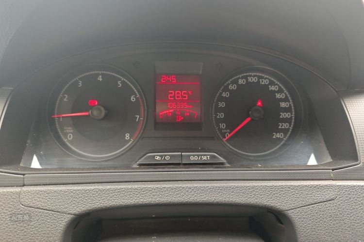 Volkswagen Santana 2018 car image #13