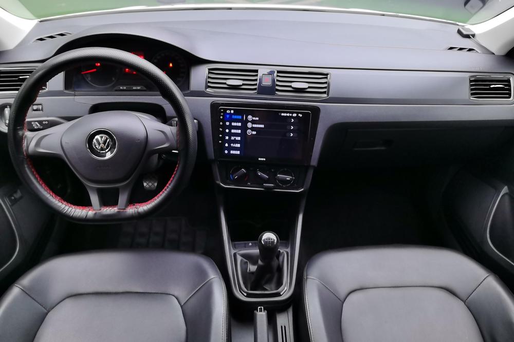Volkswagen Santana 2020 car image #12