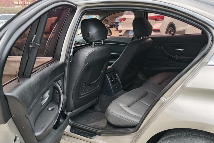 BMW 3 Series 2016 #12 BMW 3 Series 2016 car image #12