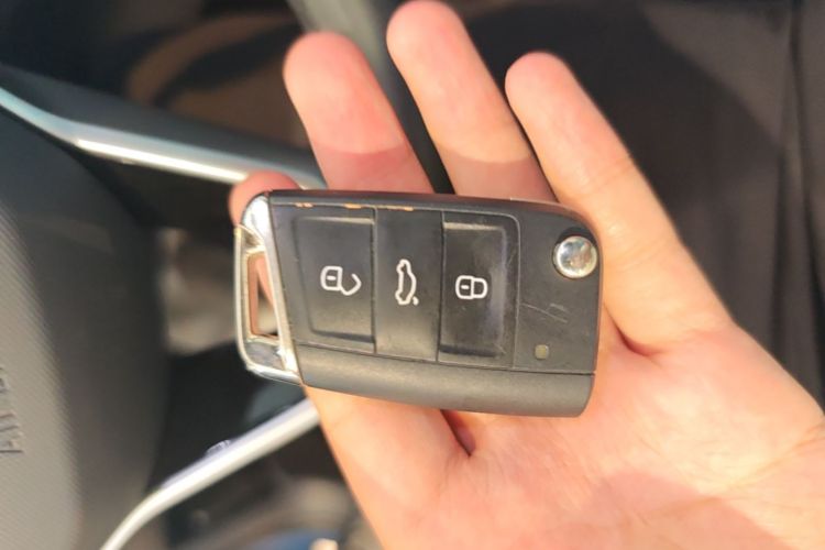 Volkswagen Tharu 2024 car image #9