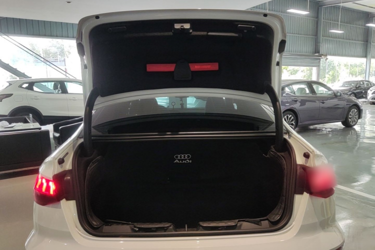Audi A3 2024 car image #19