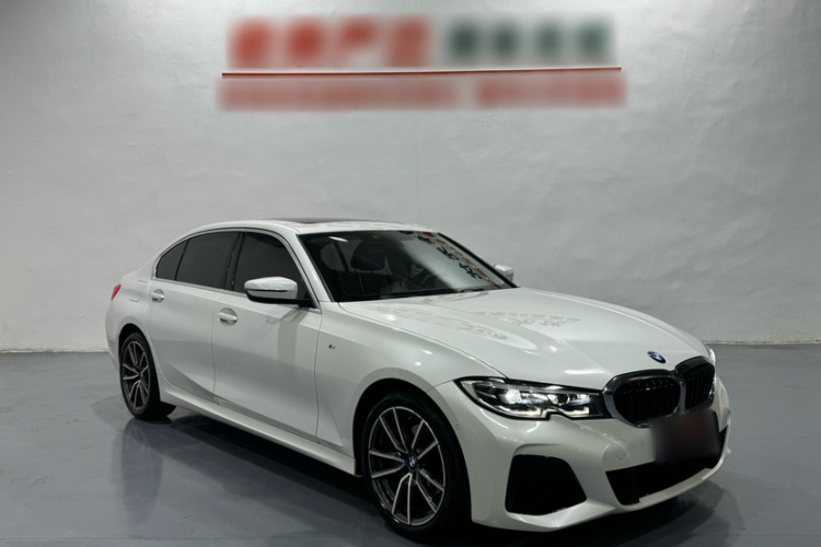 BMW 3 Series 2021 #4 BMW 3 Series 2021 car image #4