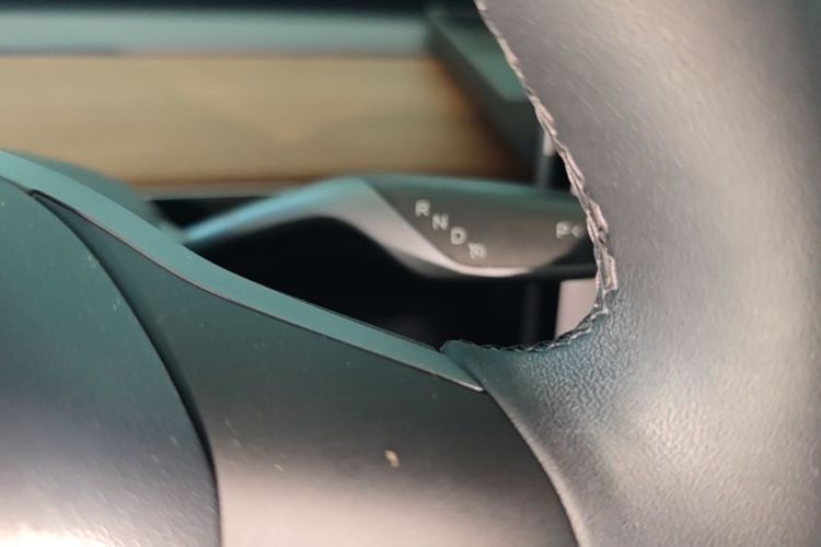 Tesla Model Y 2021 #14 Tesla Model Y 2021 car image #14