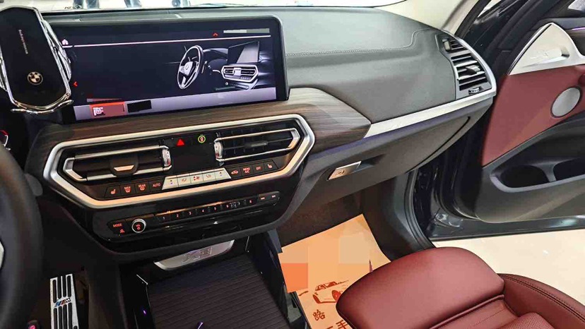 BMW X3 2024 #4 BMW X3 2024 car image #4