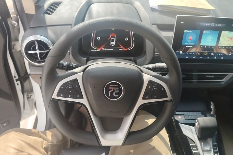 BYD Yuan New Energy 2019 #11 BYD Yuan New Energy 2019 car image #11