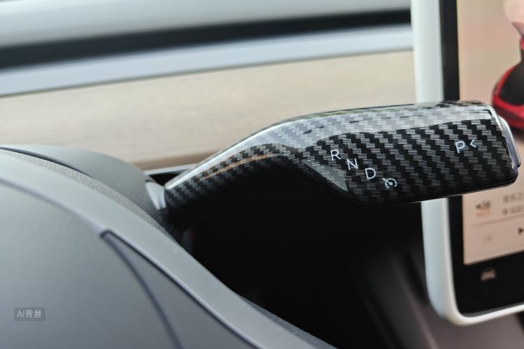 Tesla Model Y 2022 car image #16