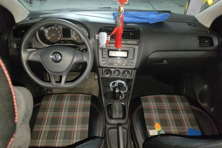 Volkswagen Polo 2018 car image #7