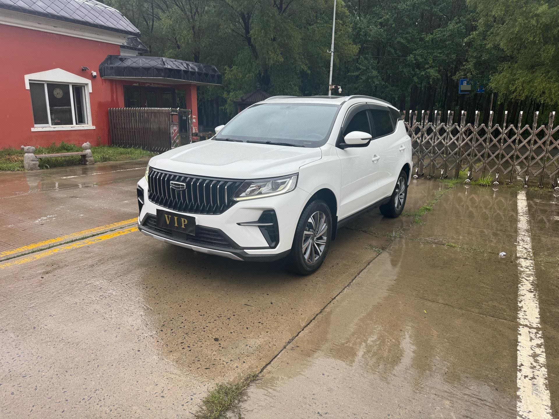 GEELY Vision X6 2021 car image 