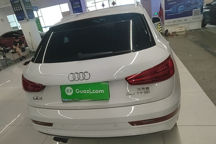 Audi Q3 2018 #4 Audi Q3 2018 car image #4