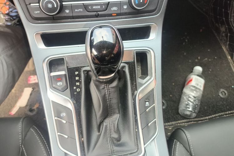 GEELY Emgrand 2020 car image #14