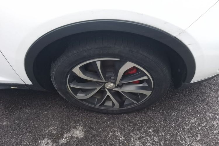 GEELY Emgrand GS 2019 car image #9