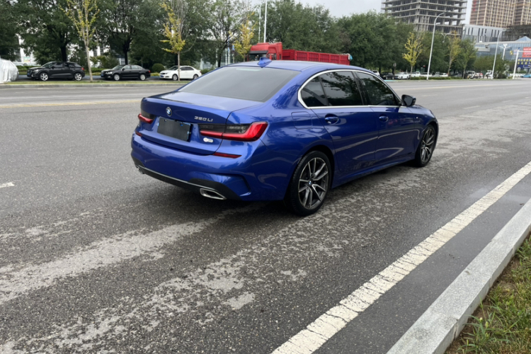 BMW 3 Series 2020 car image #8