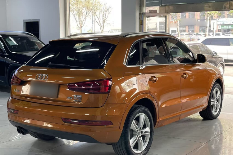 Audi Q3 2016 car image #7