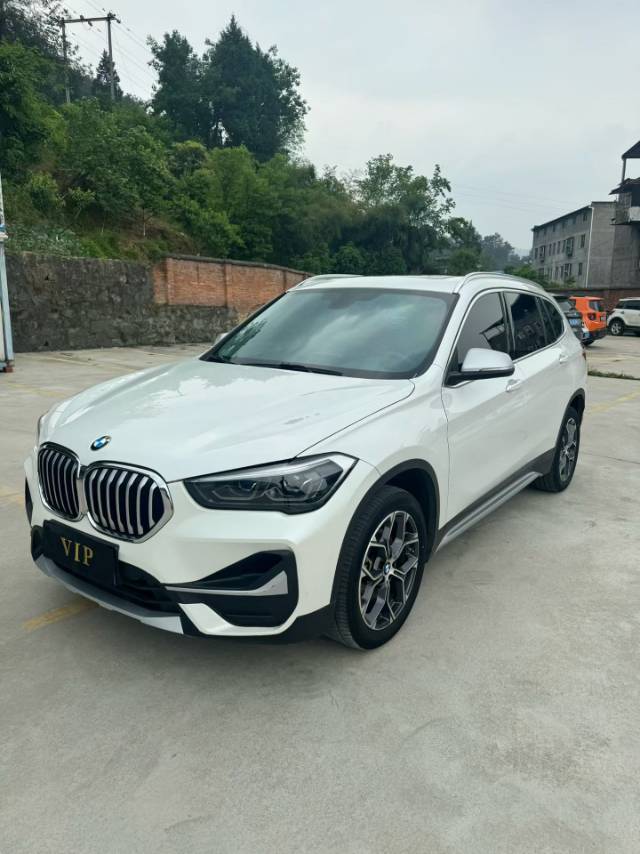 BMW X1 2023 BMW X1 2023 car image