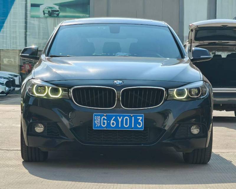 BMW 3 Series GT 2019 imagem de carro #2