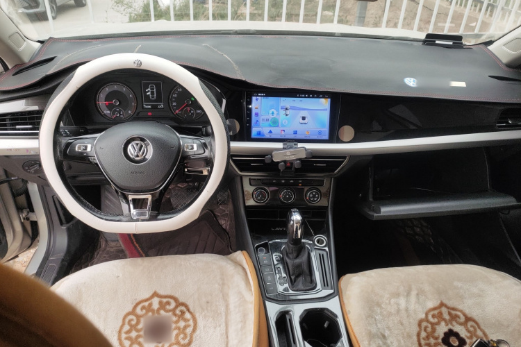 Volkswagen Lavida 2019 car image #10