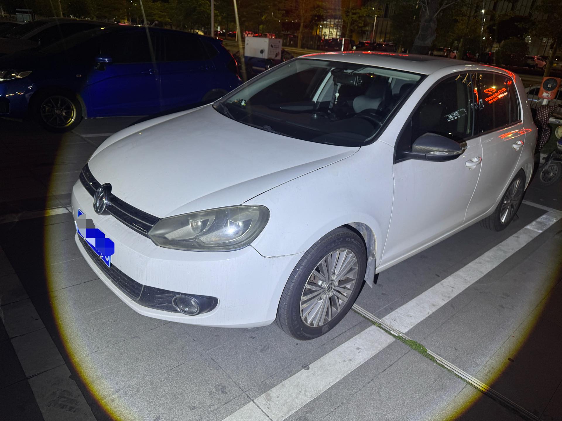 Volkswagen Golf 2013 car image 
