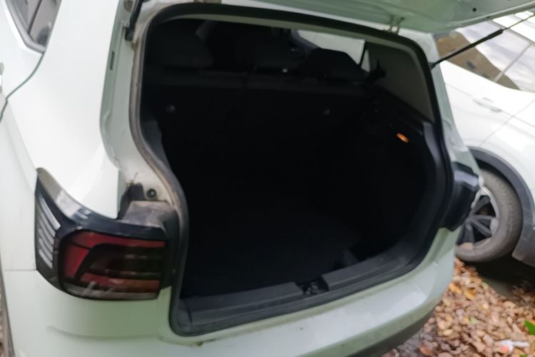 Volkswagen T-Cross 2023 #21 Volkswagen T-Cross 2023 car image #21