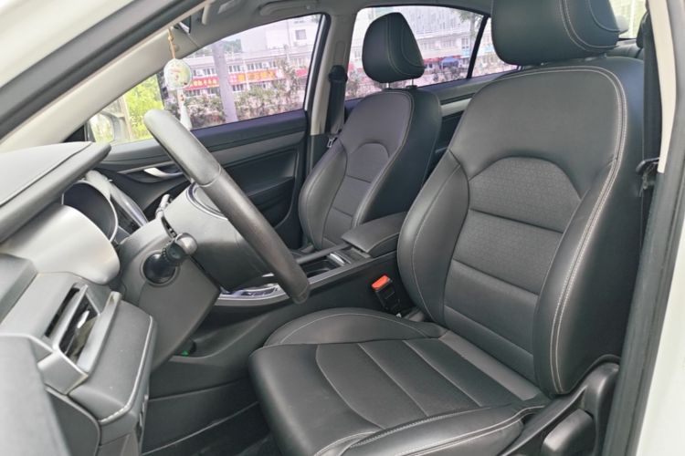 GEELY Emgrand 2021 car image #15
