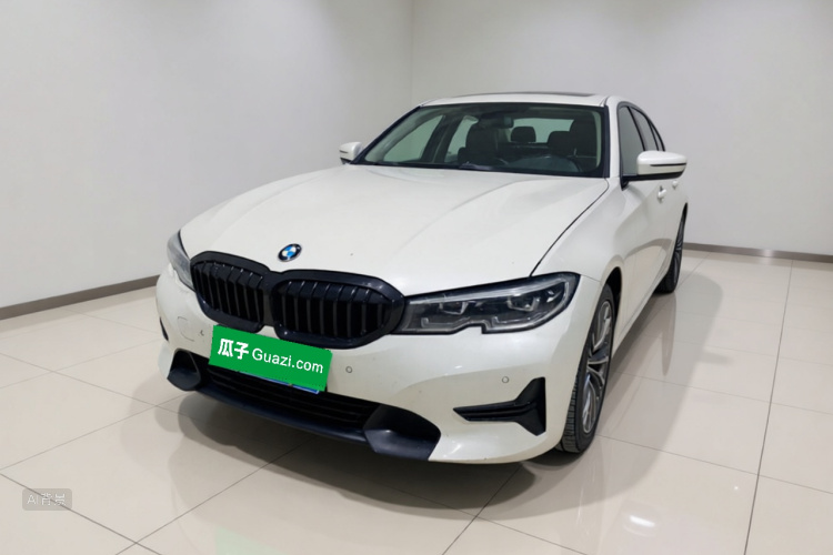 BMW 3 Series 2021 car image #2