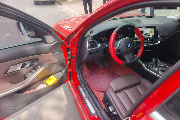 BMW 3 Series 2020 car image #18