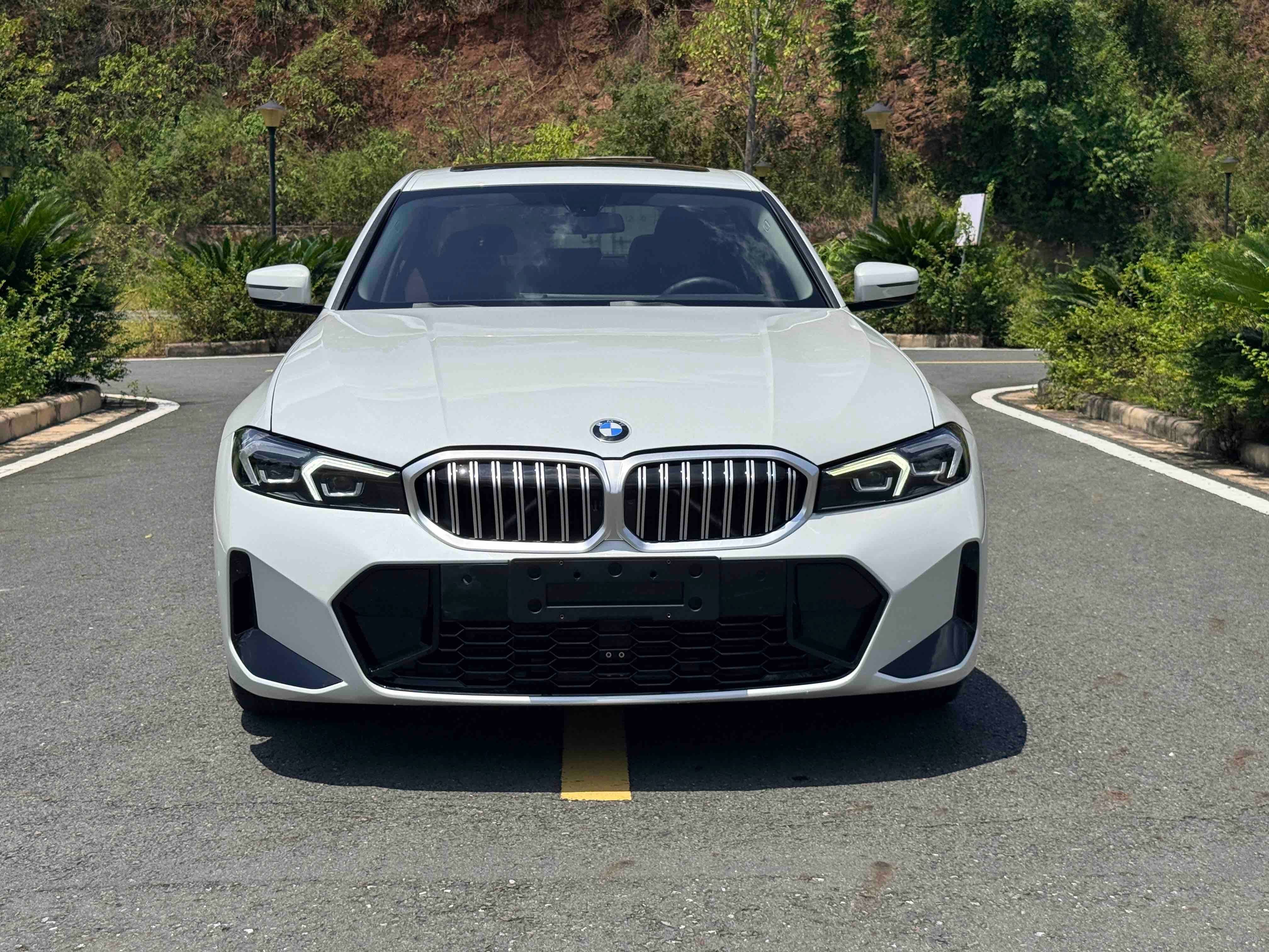 BMW 3 Series 2023 #4 BMW 3 Series 2023 car image #4