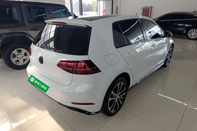 Volkswagen Golf 2020 car image #7