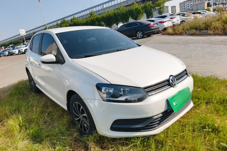 Volkswagen Polo 2016 car image #4