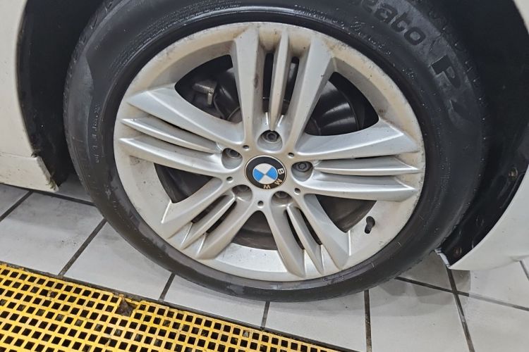 BMW 3 Series 2017 #6 BMW 3 Series 2017 immagine di auto #6