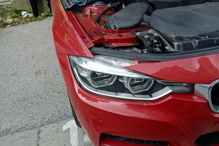 BMW 3 Series 2017 car image #8
